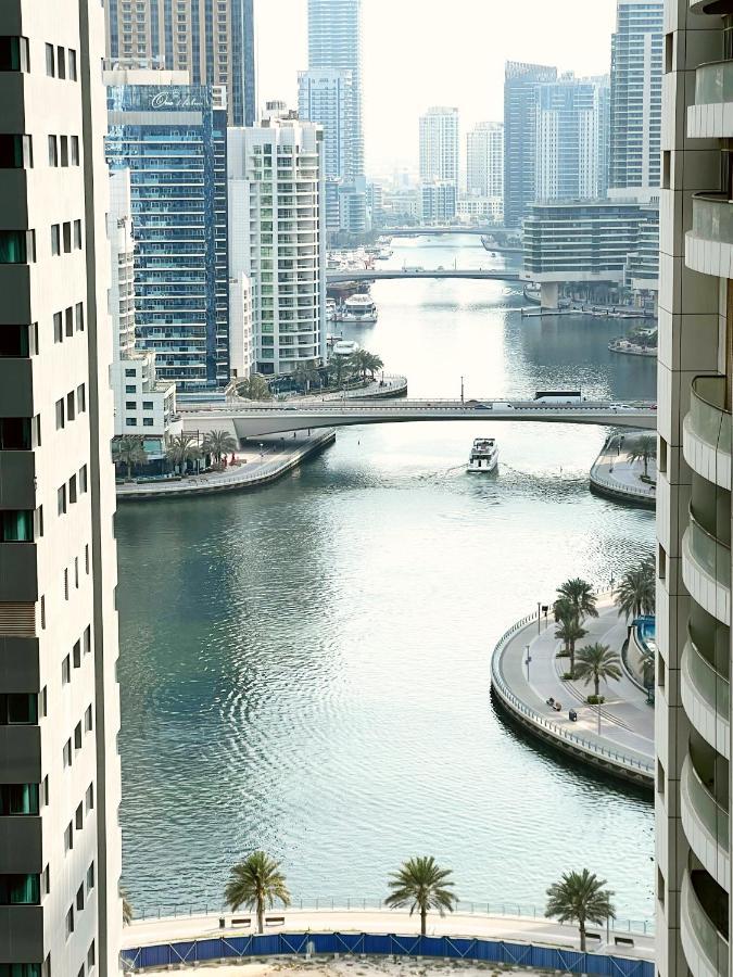 Newly Renovated Marina & Sea View Family Condo Dubái Exterior foto