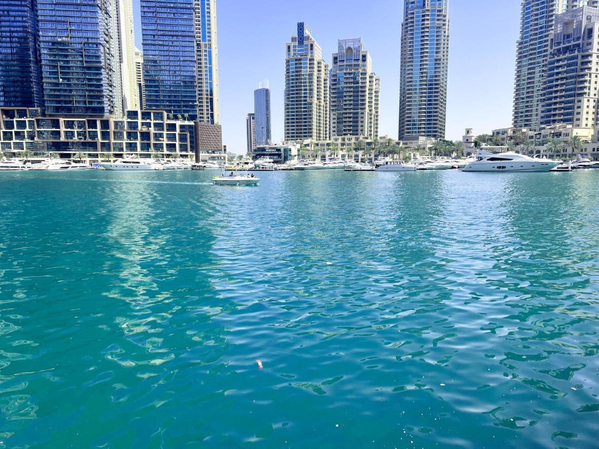 Newly Renovated Marina & Sea View Family Condo Dubái Exterior foto
