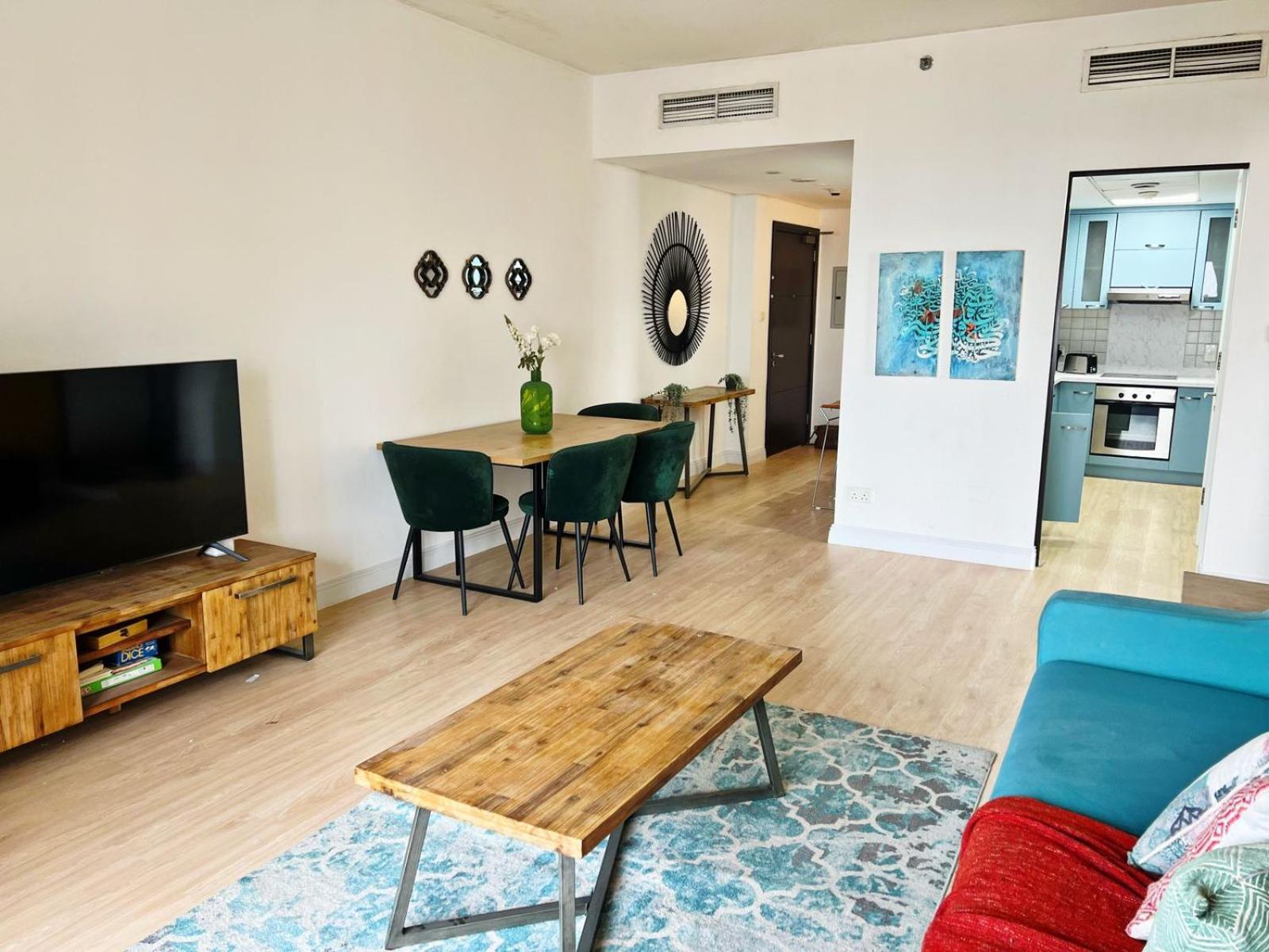 Newly Renovated Marina & Sea View Family Condo Dubái Exterior foto